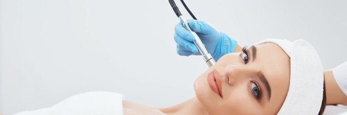 Kristall-Mikrodermabrasion